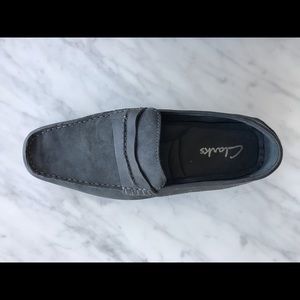 Clark’s nubuck suede loafer / driving shoe